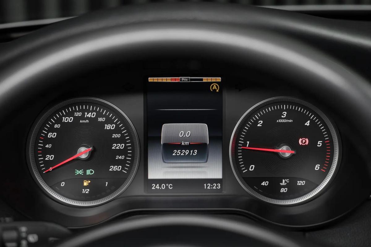 mercedes-benz-classe-c-c-200-2014-diesel-1598cc