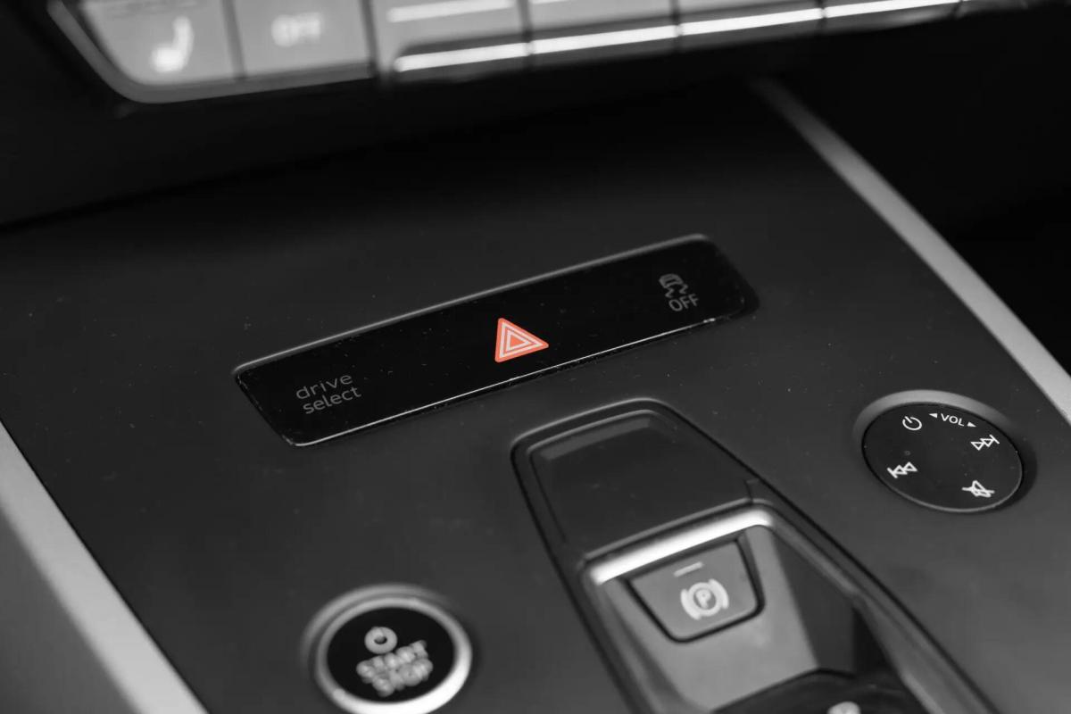 audi-q4-e-tron-2022-eletrico-0cc
