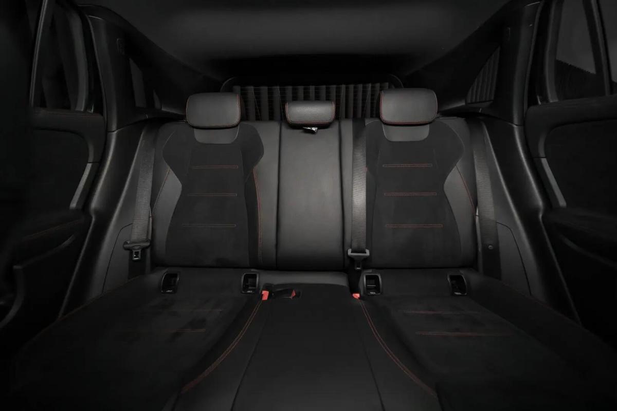 mercedes-benz-gla-250-e-2022-hibrido-a-gasolina-1332cc
