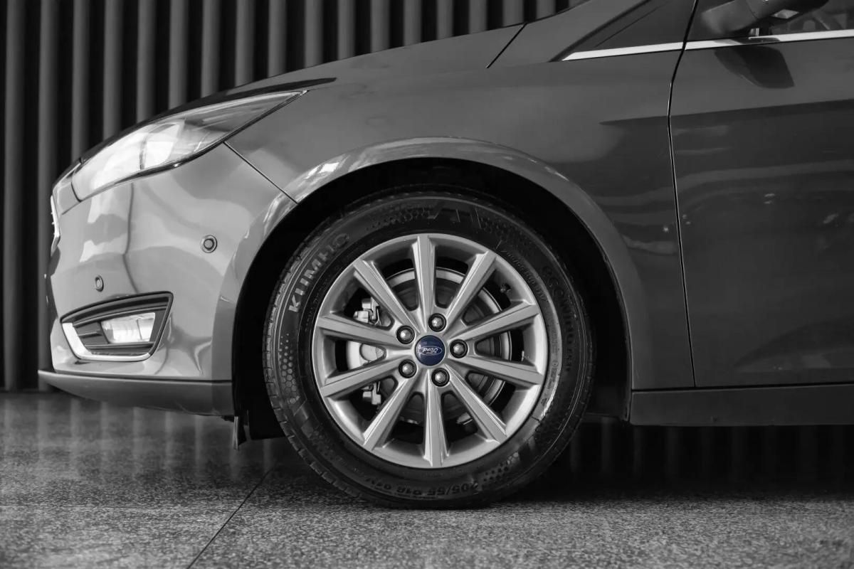 ford-focus-2016-gasolina-999cc