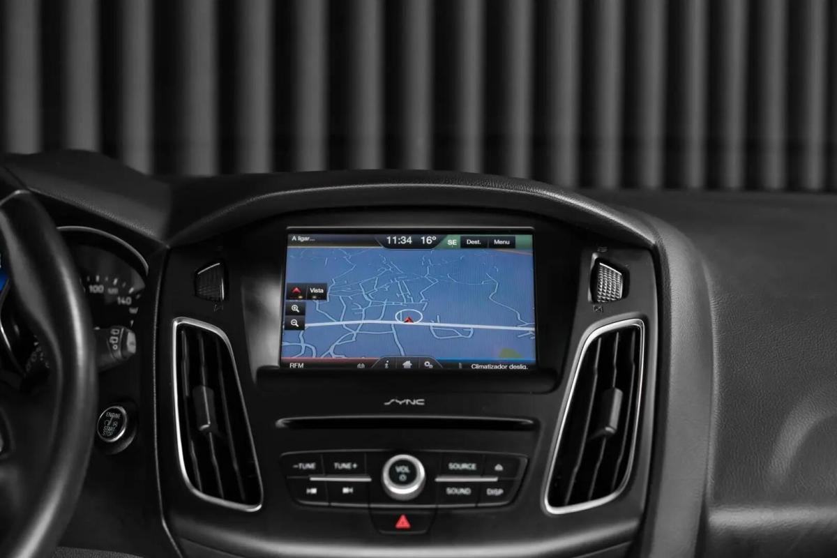 ford-focus-2016-gasolina-999cc