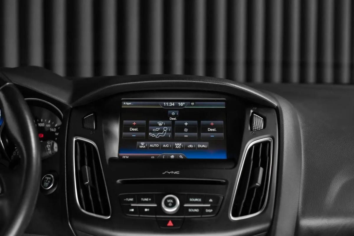 ford-focus-2016-gasolina-999cc