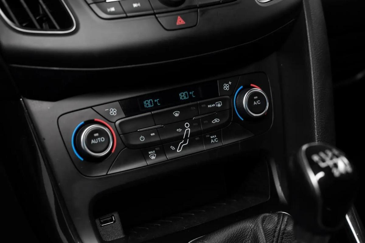 ford-focus-2016-gasolina-999cc