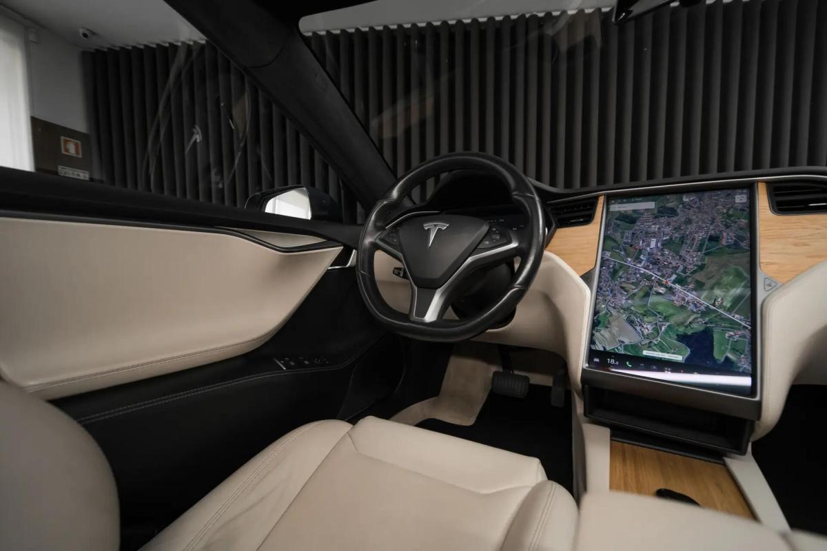 tesla-model-s-2019-eletrico-0cc