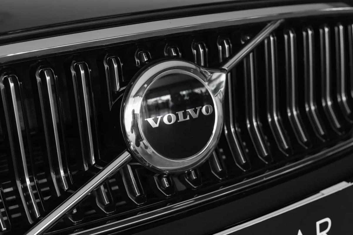 volvo-xc40-2022-hibrido-a-gasolina-1477cc