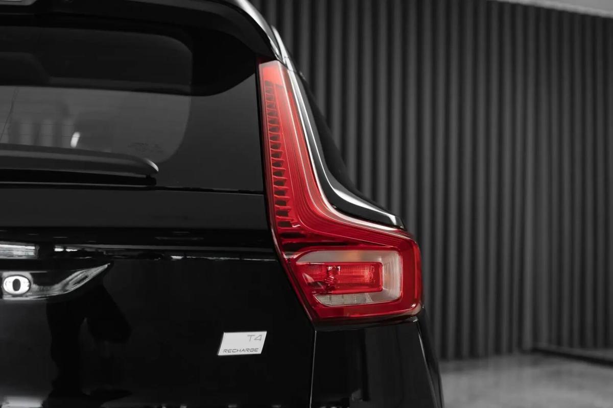 volvo-xc40-2022-hibrido-a-gasolina-1477cc