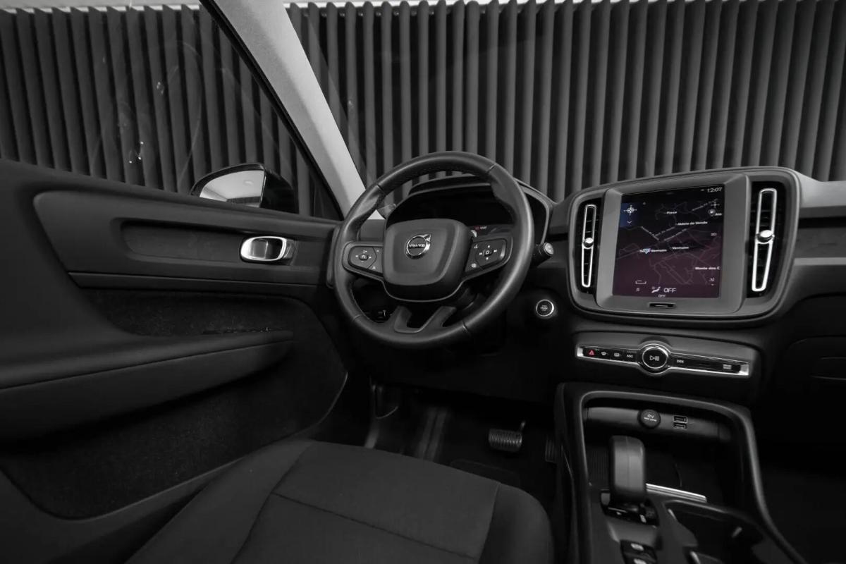 volvo-xc40-2022-hibrido-a-gasolina-1477cc