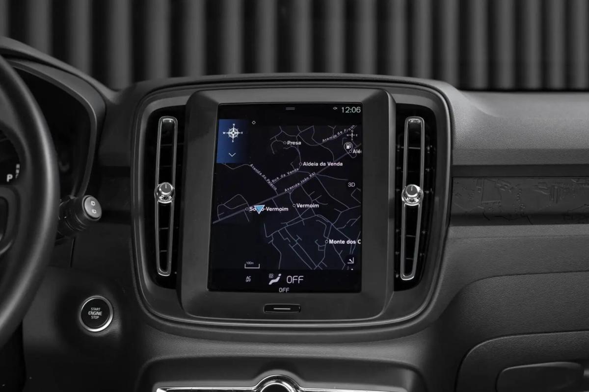 volvo-xc40-2022-hibrido-a-gasolina-1477cc