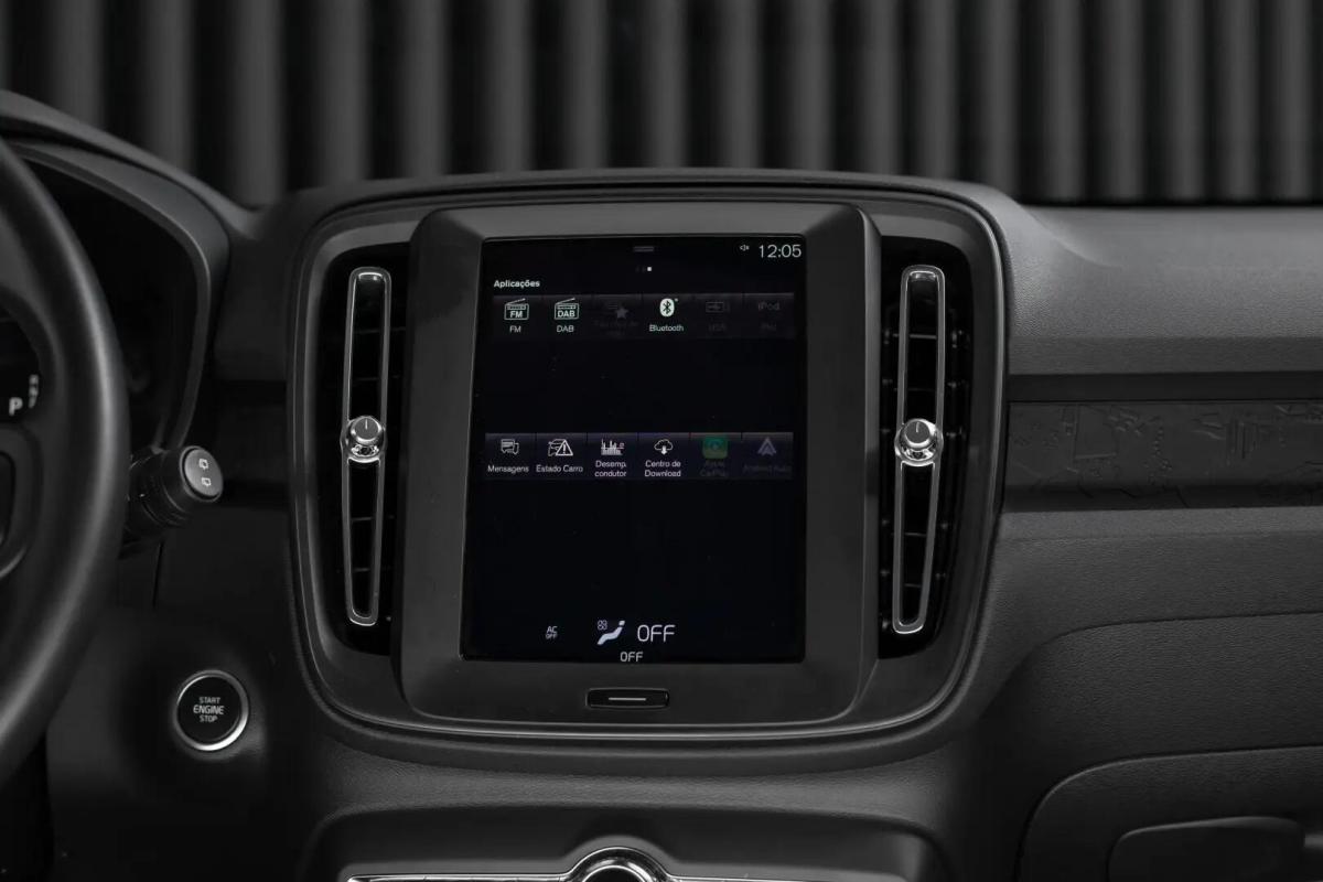 volvo-xc40-2022-hibrido-a-gasolina-1477cc