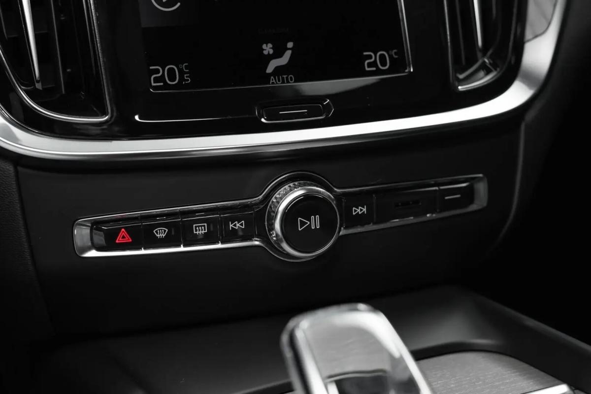 volvo-v60-2021-diesel-1969cc