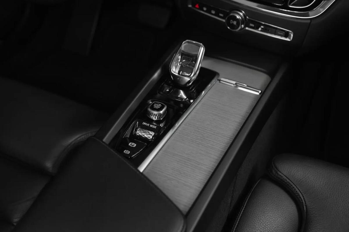 volvo-v60-2021-diesel-1969cc
