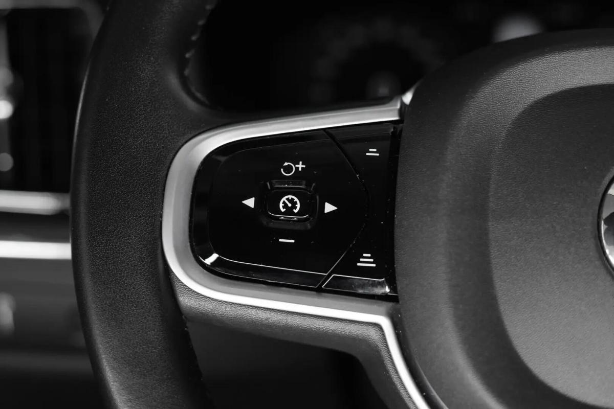 volvo-v60-2021-diesel-1969cc