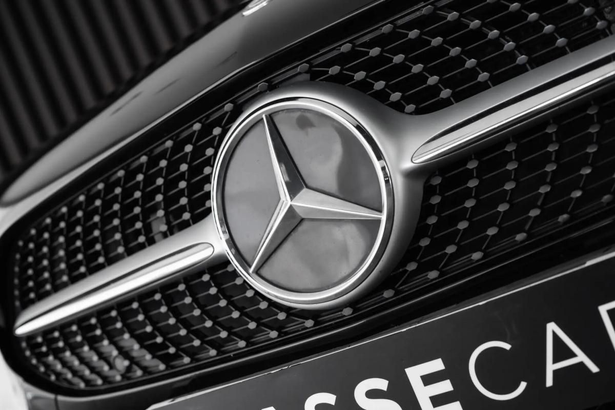 mercedes-benz-180-style-2018-diesel-1461cc