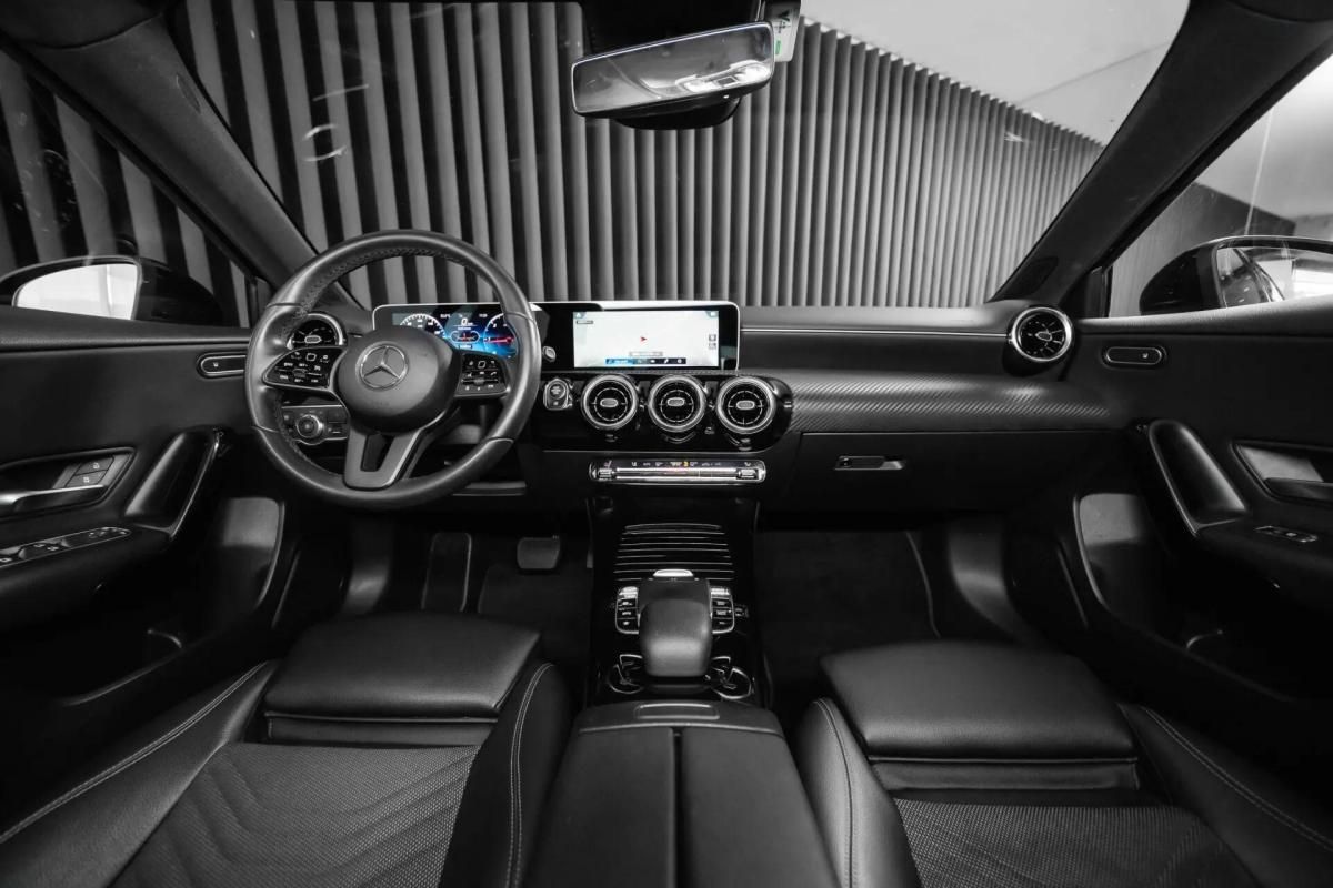 mercedes-benz-180-style-2018-diesel-1461cc