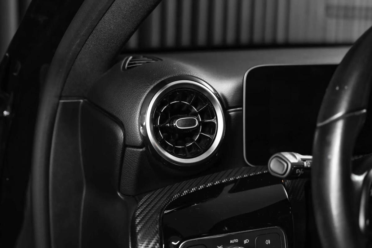 mercedes-benz-180-style-2018-diesel-1461cc