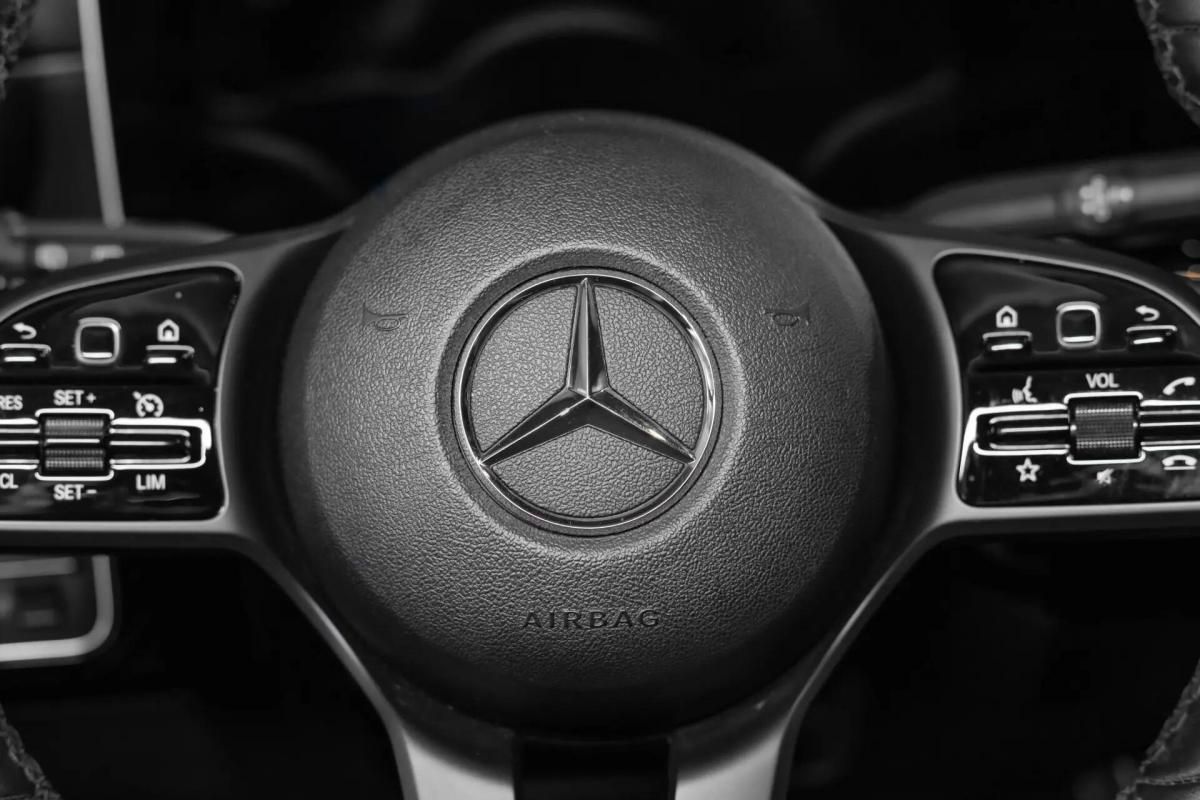 mercedes-benz-180-style-2018-diesel-1461cc