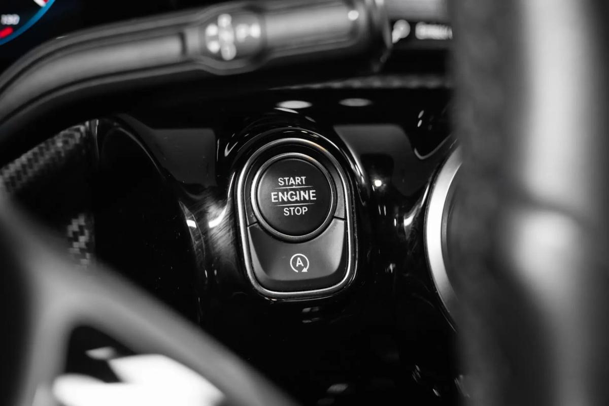 mercedes-benz-180-style-2018-diesel-1461cc