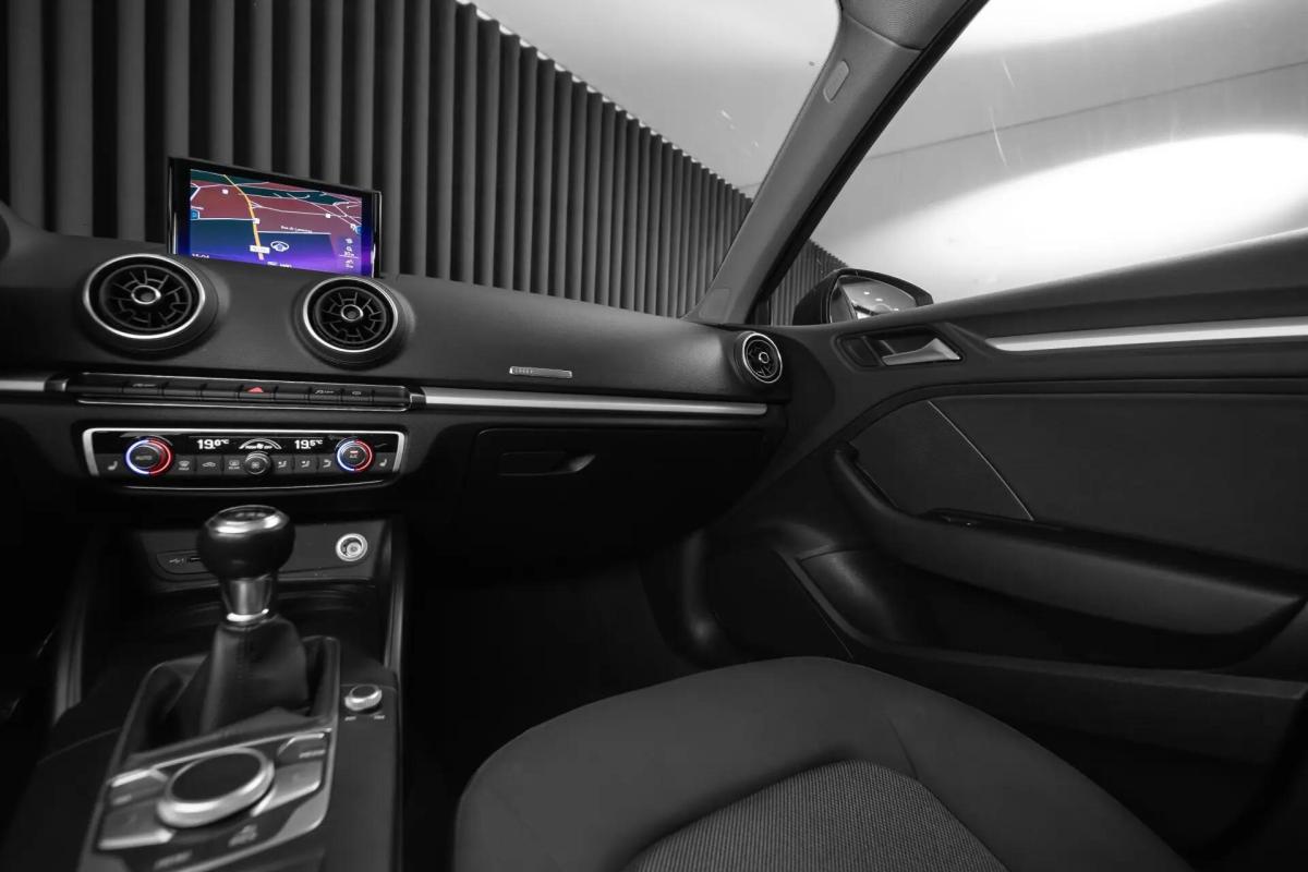 audi-a3-sportback-2017-diesel-1598cc