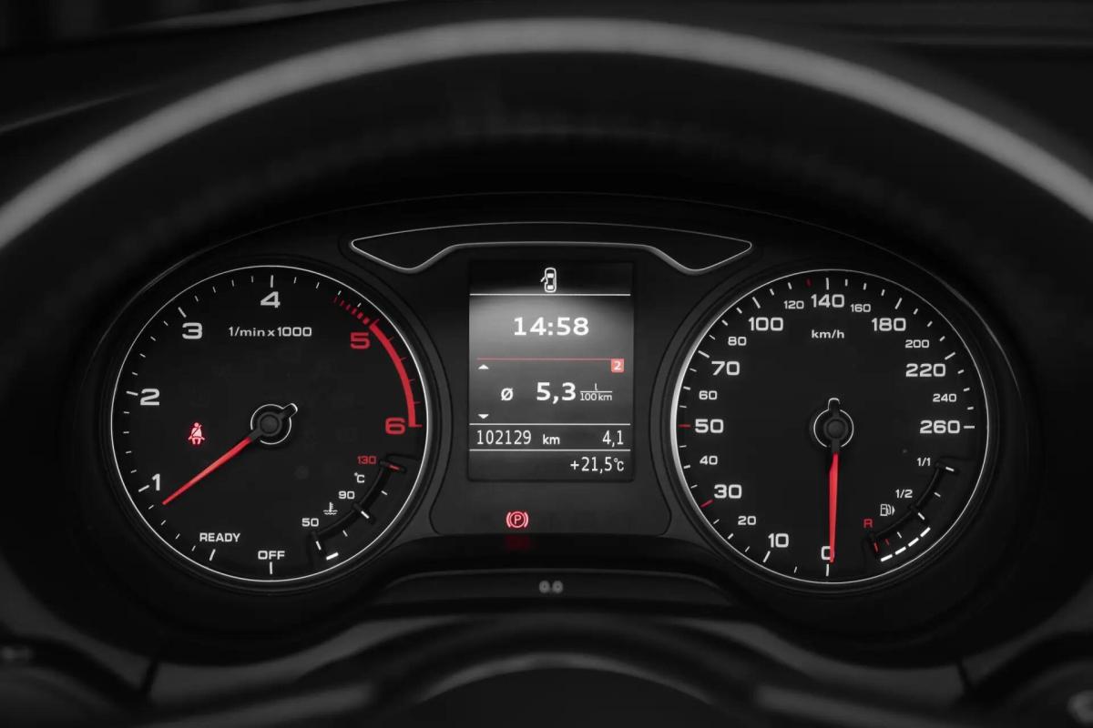 audi-a3-sportback-2017-diesel-1598cc