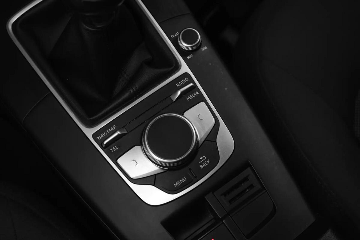audi-a3-sportback-2017-diesel-1598cc