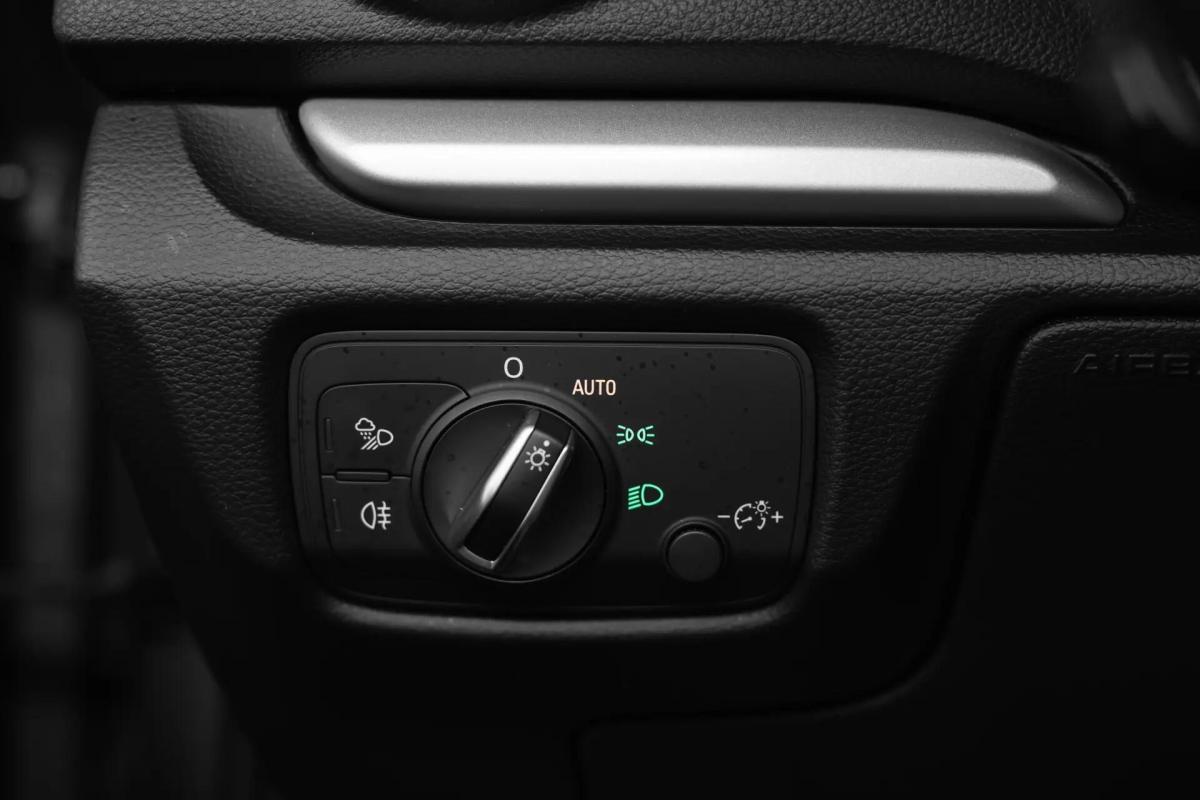 audi-a3-sportback-2017-diesel-1598cc