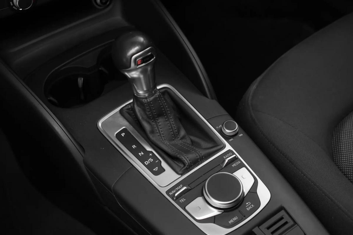 audi-a3-sportback-2018-diesel-1598cc