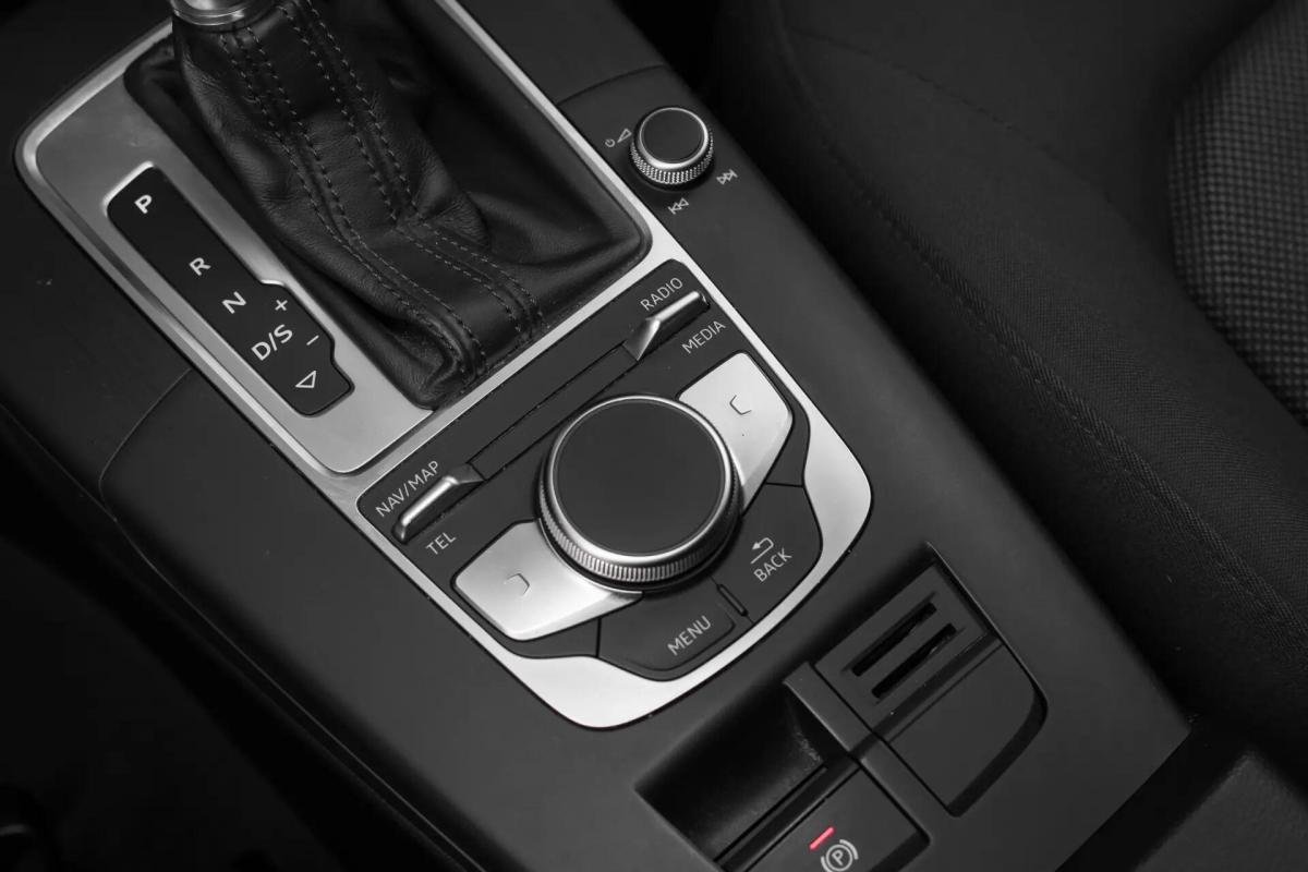 audi-a3-sportback-2018-diesel-1598cc