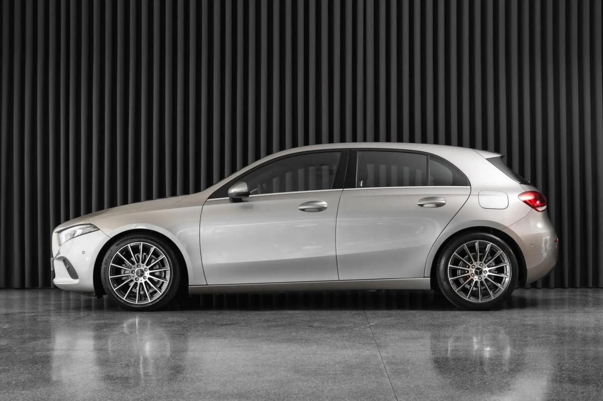 mercedes-benz-180-style-2019-diesel-1461cc