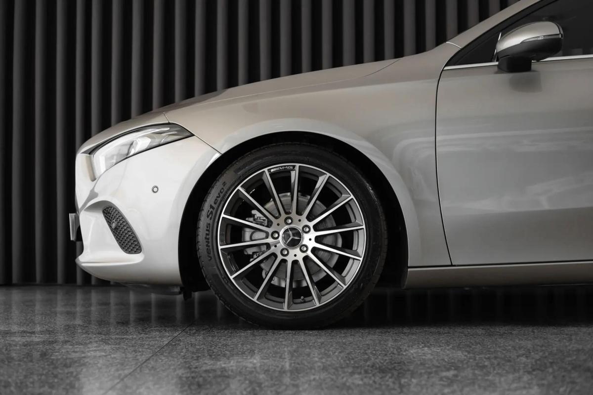 mercedes-benz-180-style-2019-diesel-1461cc