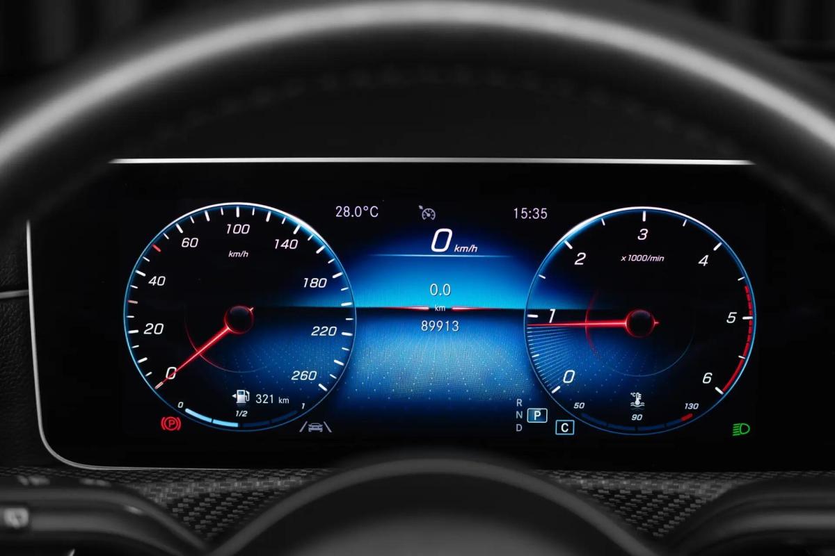 mercedes-benz-180-style-2019-diesel-1461cc