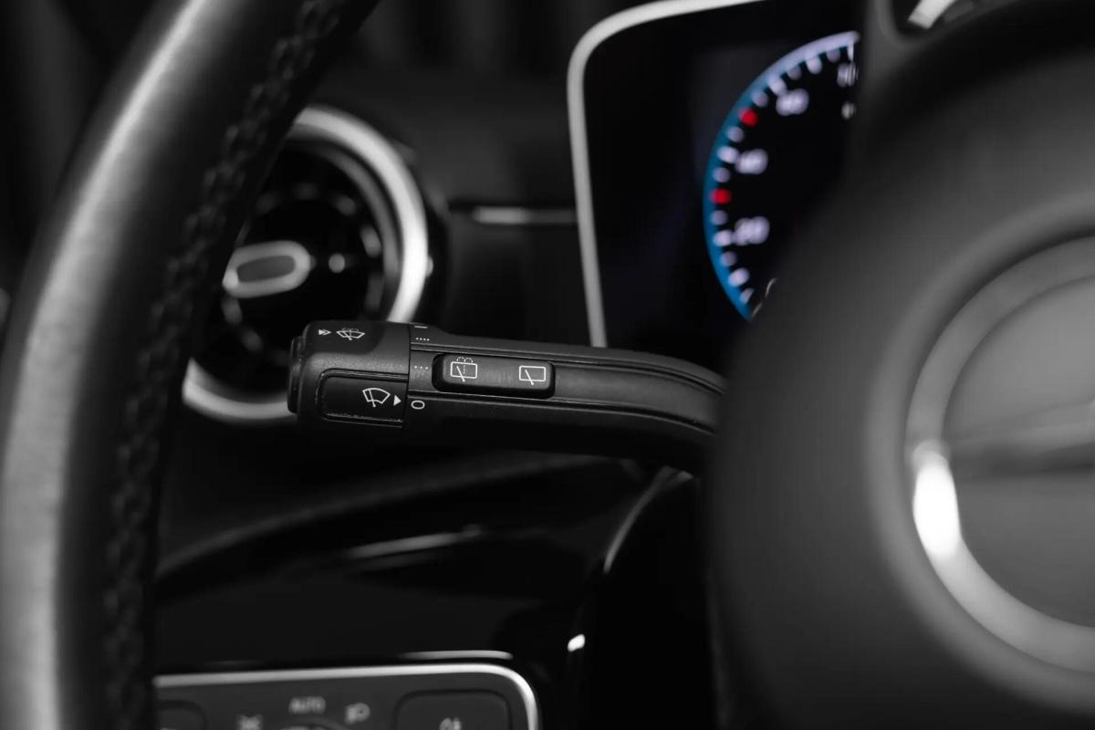 mercedes-benz-180-style-2019-diesel-1461cc