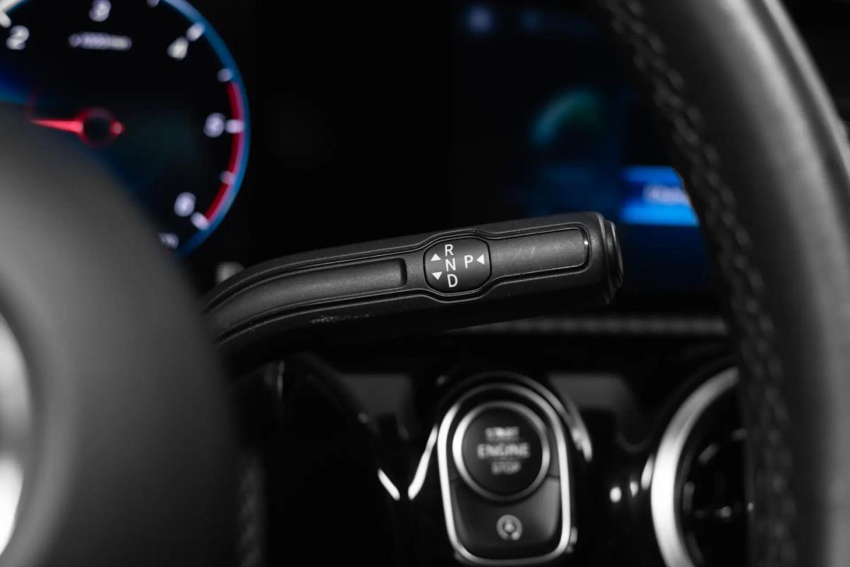 mercedes-benz-180-style-2019-diesel-1461cc