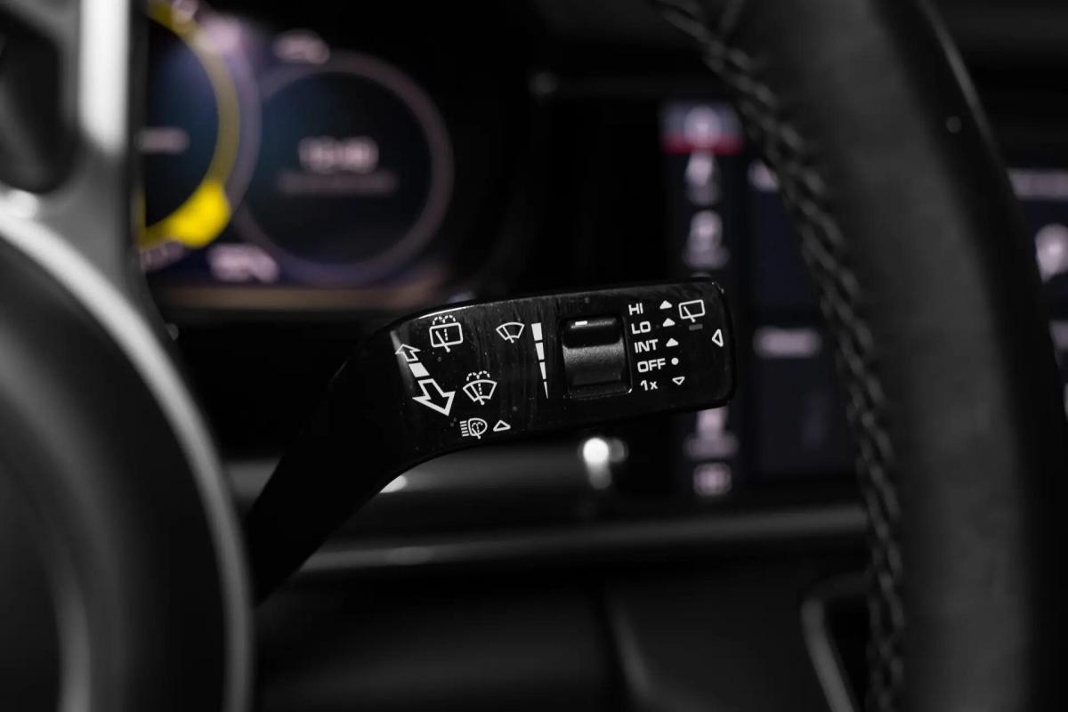 porsche-panamera-sport-turismo-2018-hibrido-a-gasolina-2894cc
