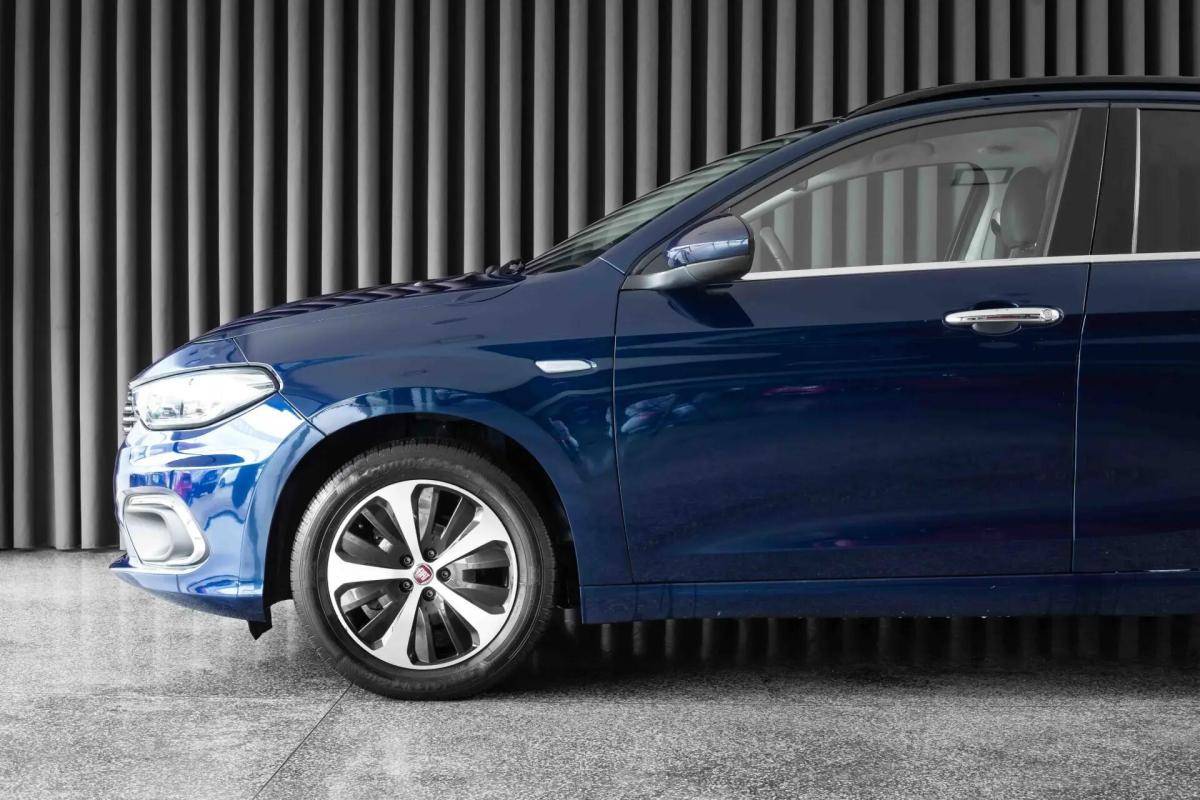 fiat-tipo-station-wagon-2018-diesel-1598cc
