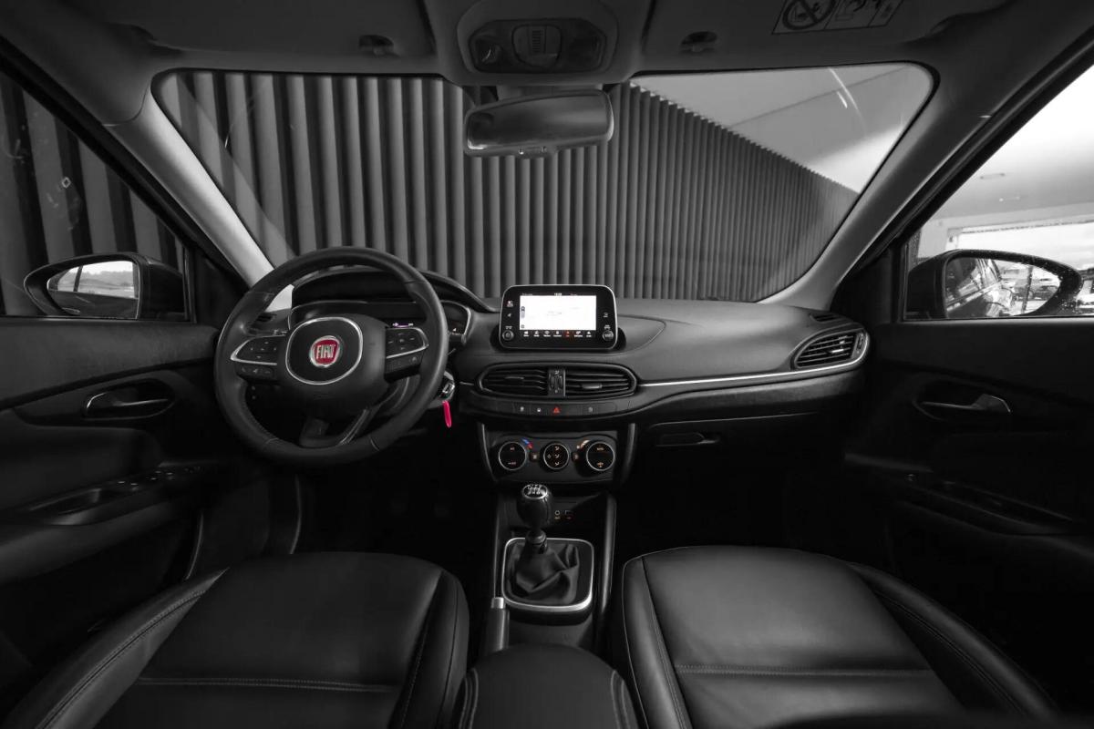 fiat-tipo-station-wagon-2018-diesel-1598cc