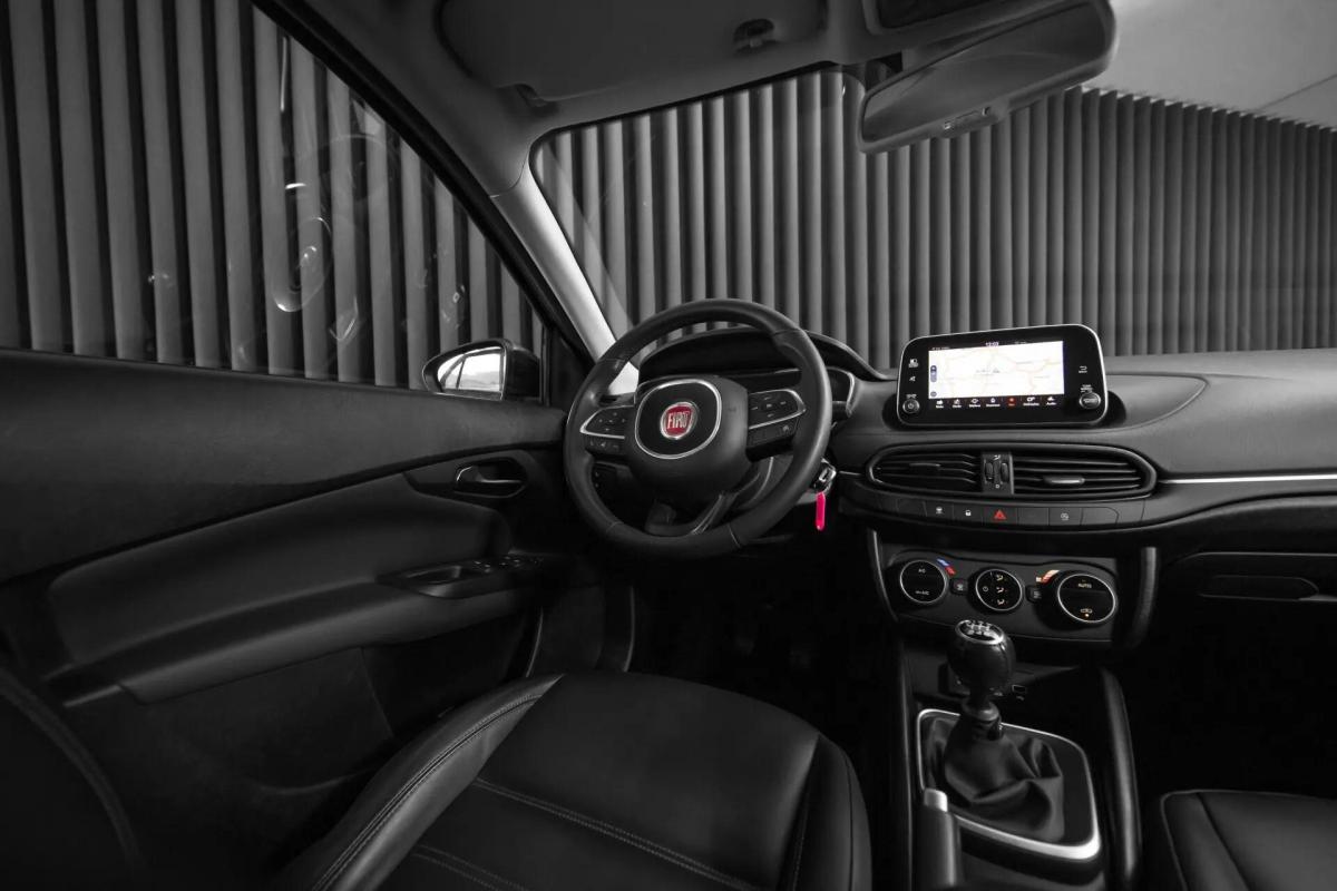 fiat-tipo-station-wagon-2018-diesel-1598cc