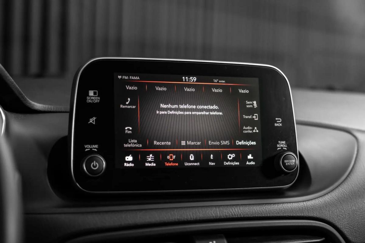 fiat-tipo-station-wagon-2018-diesel-1598cc