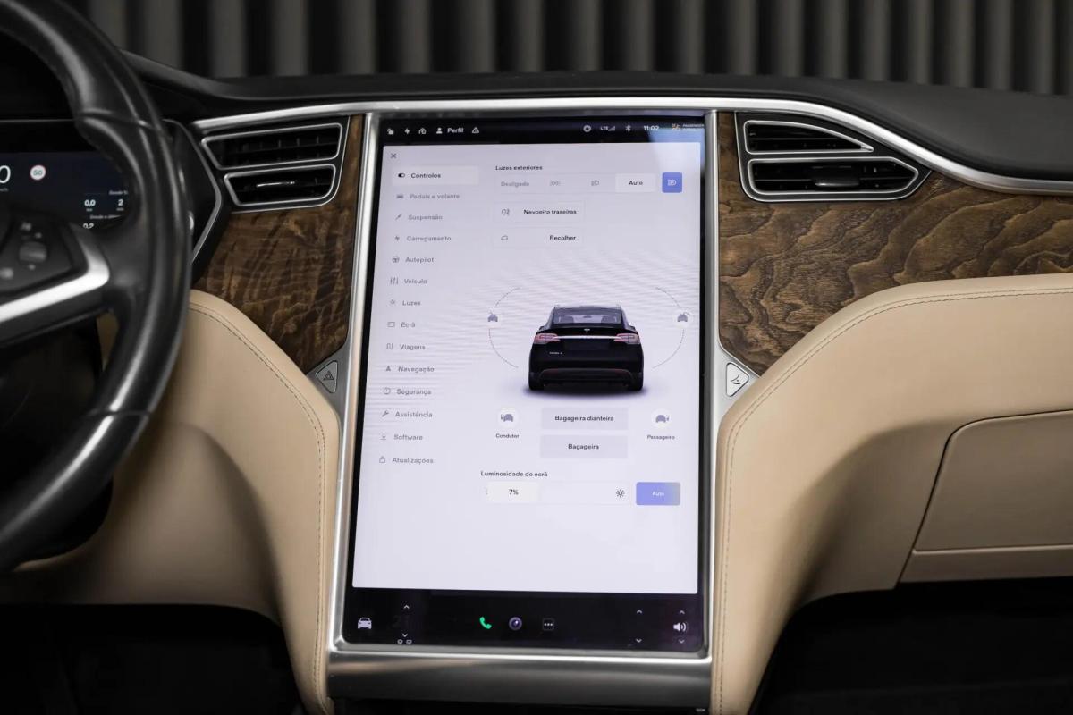 tesla-model-x-2017-eletrico-0cc