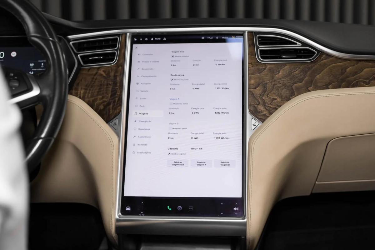 tesla-model-x-2017-eletrico-0cc