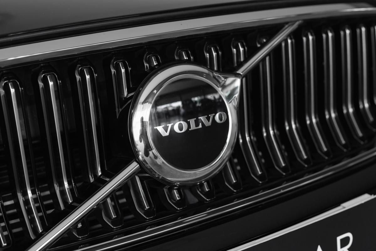 volvo-xc40-2022-hibrido-1477cc