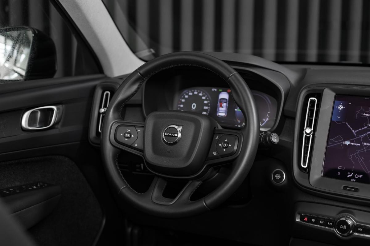volvo-xc40-2022-hibrido-1477cc