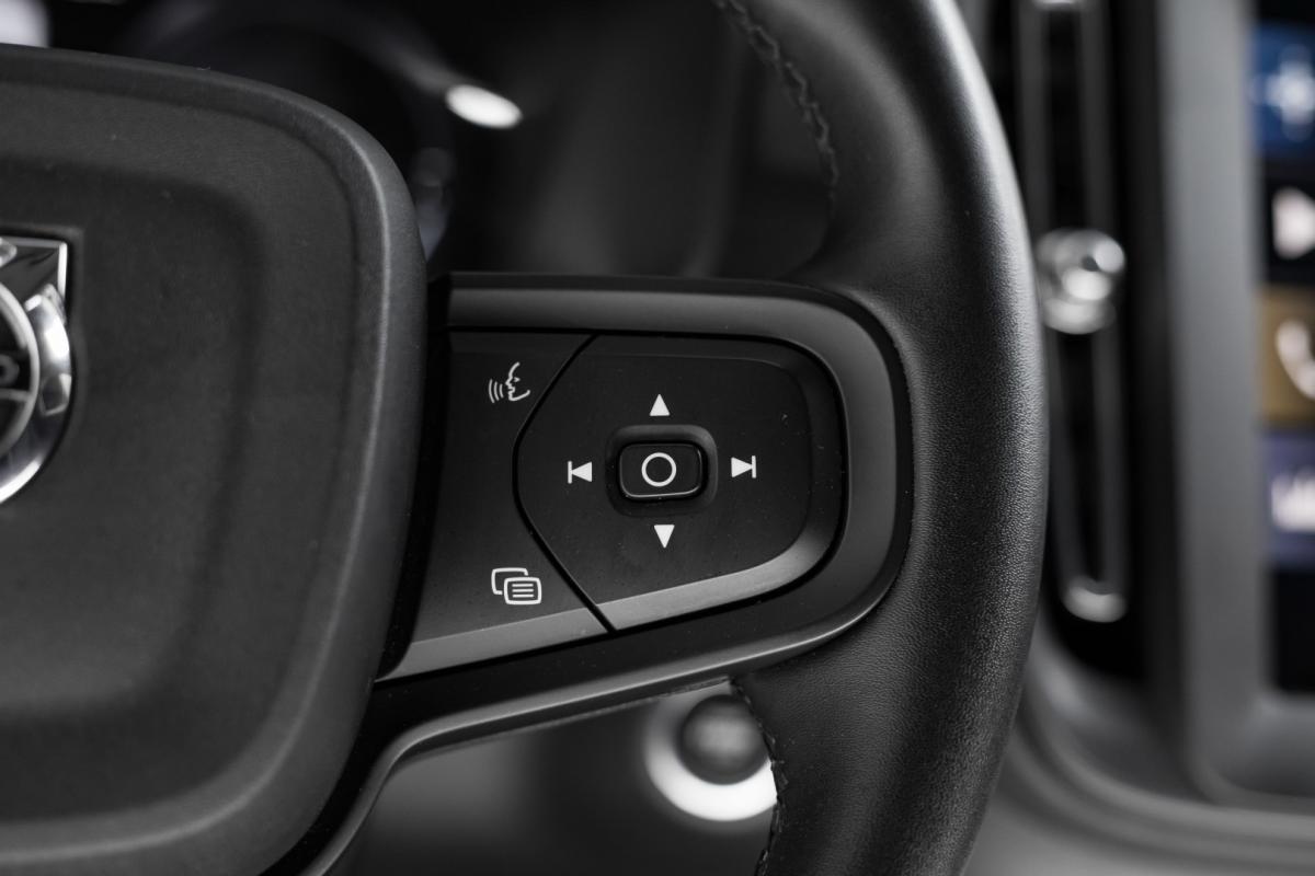 volvo-xc40-2022-hibrido-1477cc