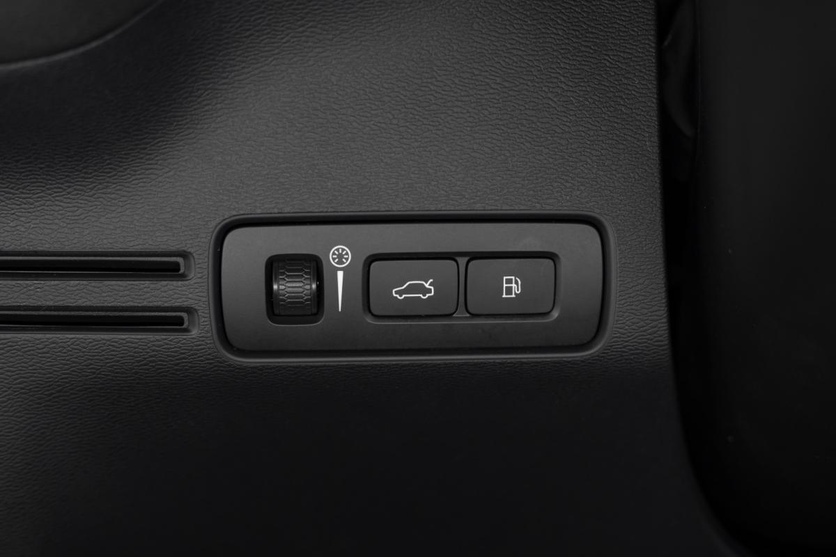 volvo-xc40-2022-hibrido-1477cc