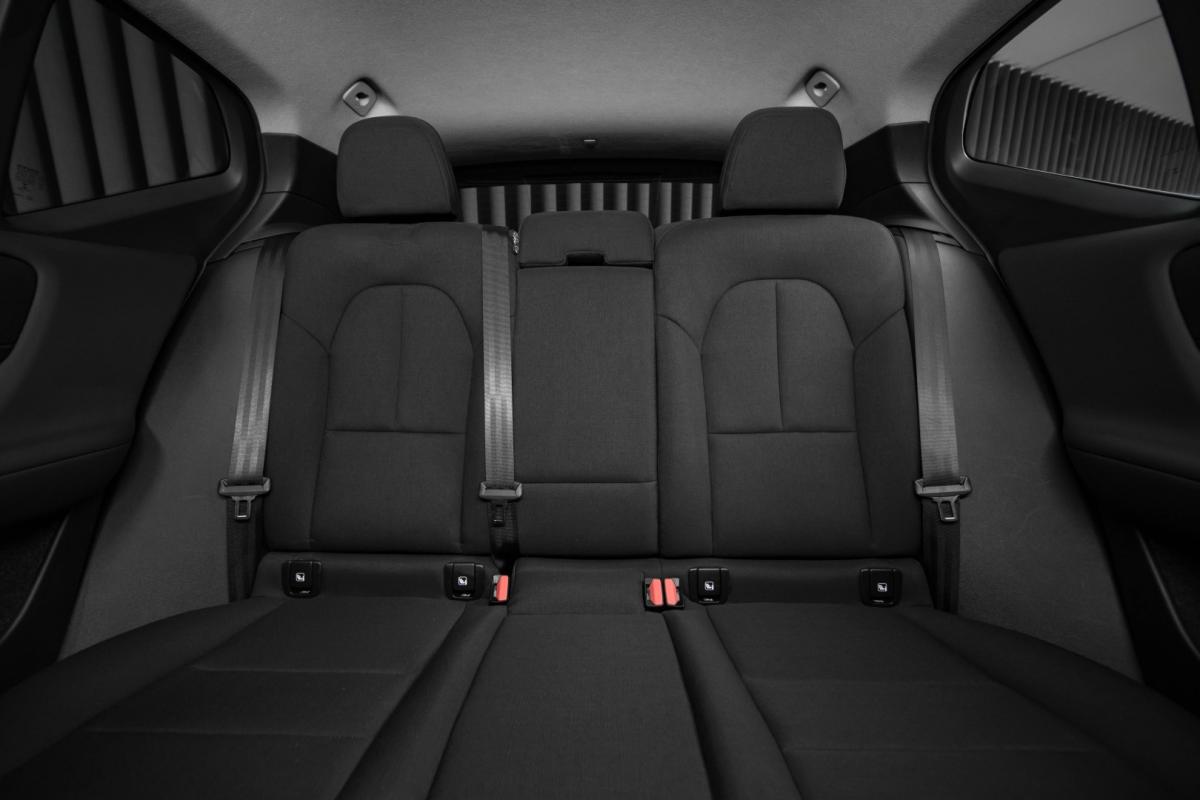 volvo-xc40-2022-hibrido-1477cc