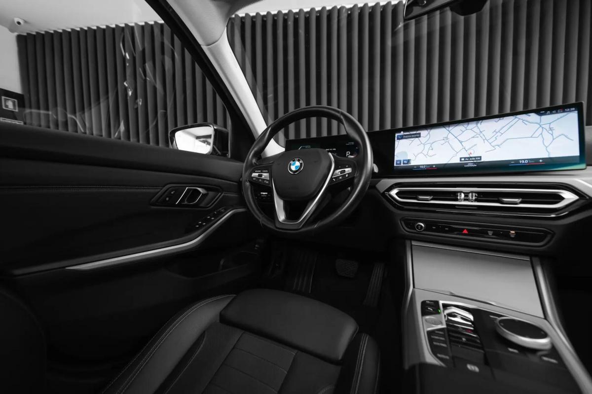 bmw-serie-3-318-d-touring-2023-diesel-1995cc