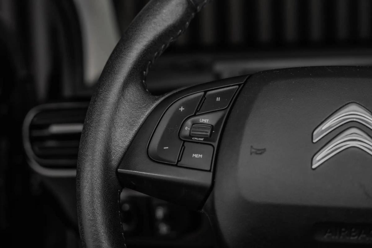 citroen-c4-cactus-2019-diesel-1499cc