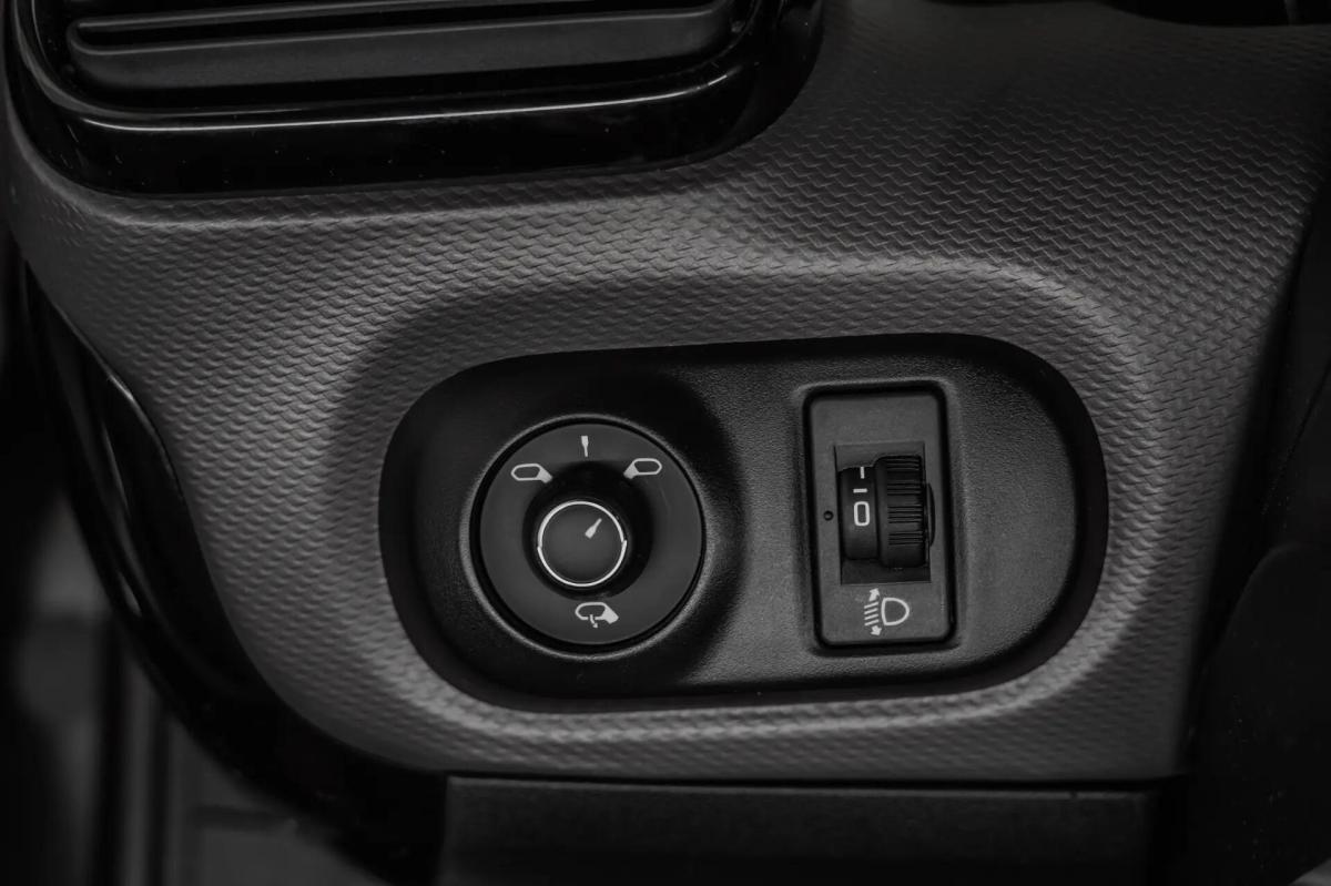citroen-c4-cactus-2019-diesel-1499cc
