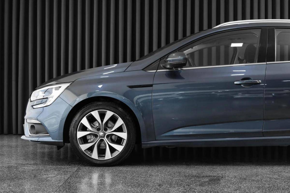 renault-megane-sport-tourer-2017-gasolina-1197cc