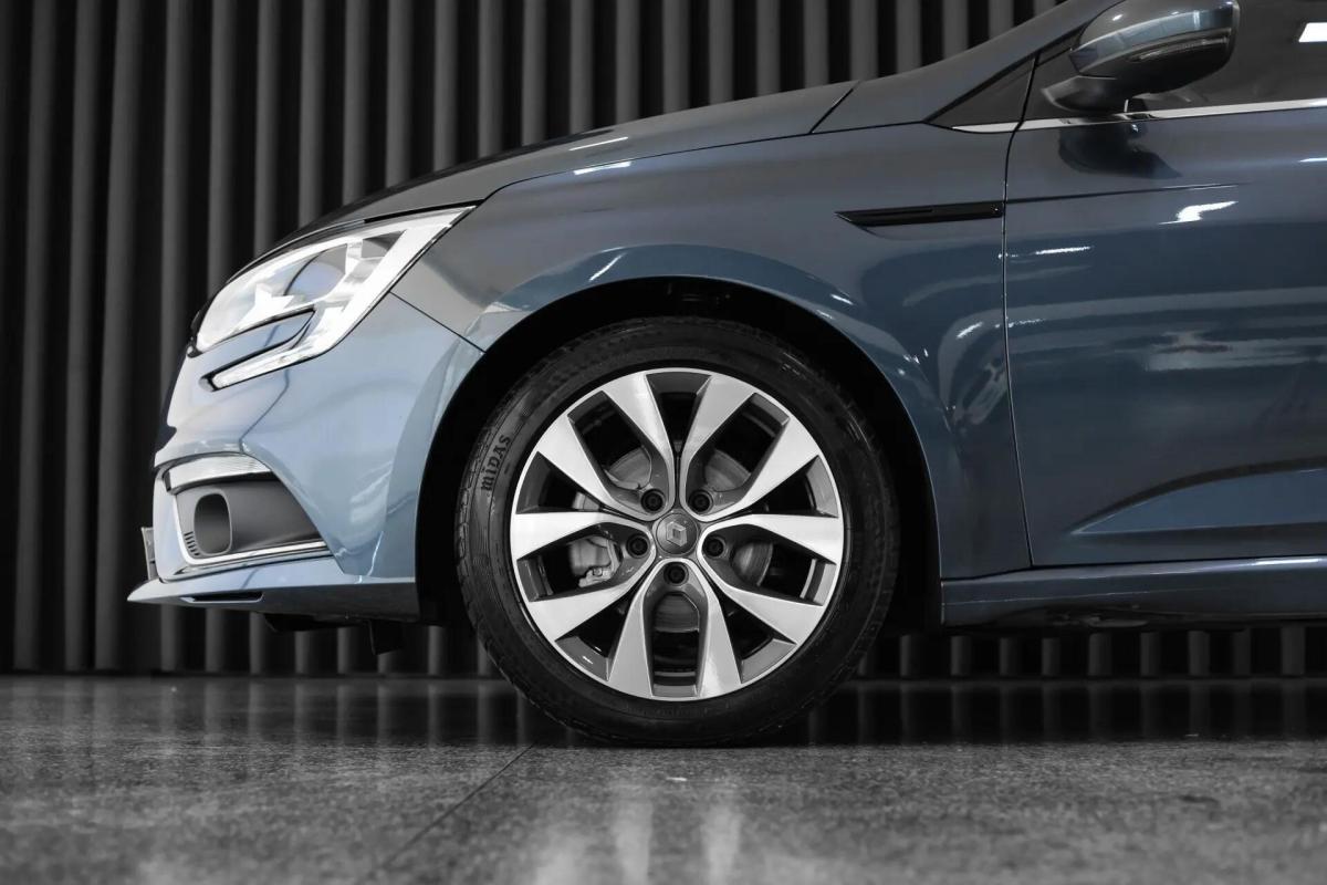 renault-megane-sport-tourer-2017-gasolina-1197cc