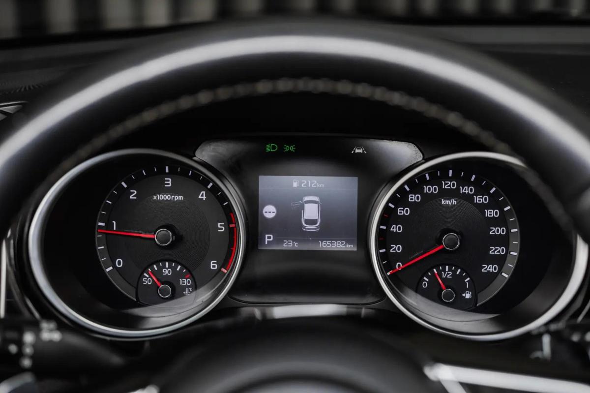 kia-proceed-2019-diesel-1598cc